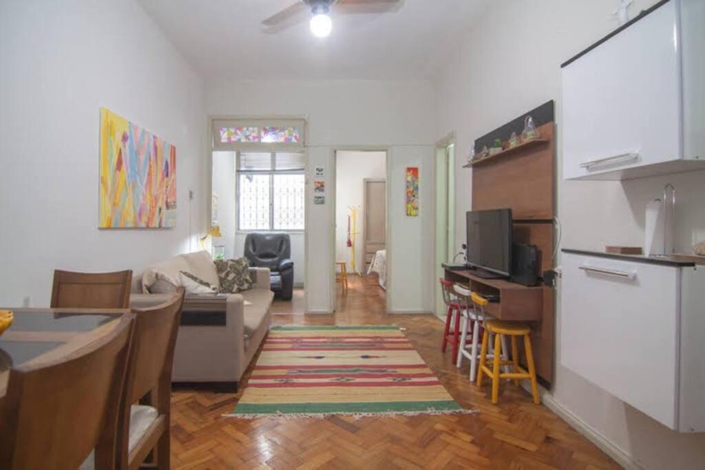ריו דה ז'ניירו Apartamento Charmoso Na Praia De Copacabana מראה חיצוני תמונה